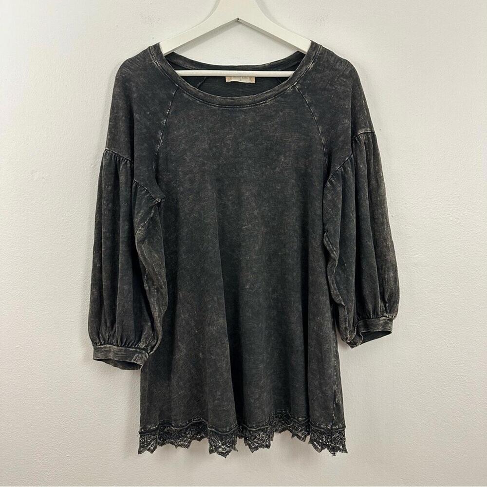 2/$25 Altar’d State Women’s Distressed Pullover Top Size S